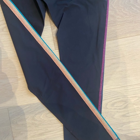 Spiritual Gangster high rise leggings - Picture 2 of 3